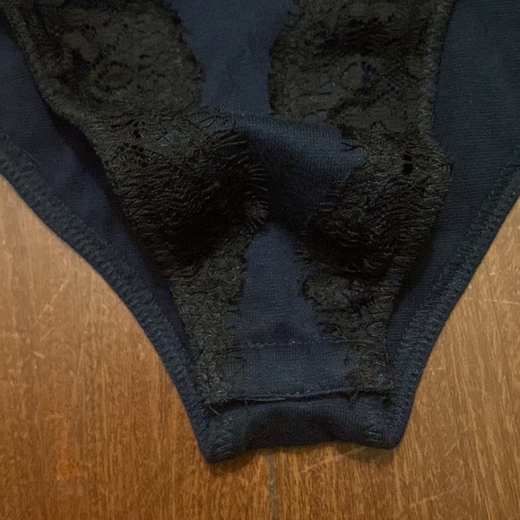 UO Out From Under Lace Side Panel Bodysuit S - Picture 5 of 6